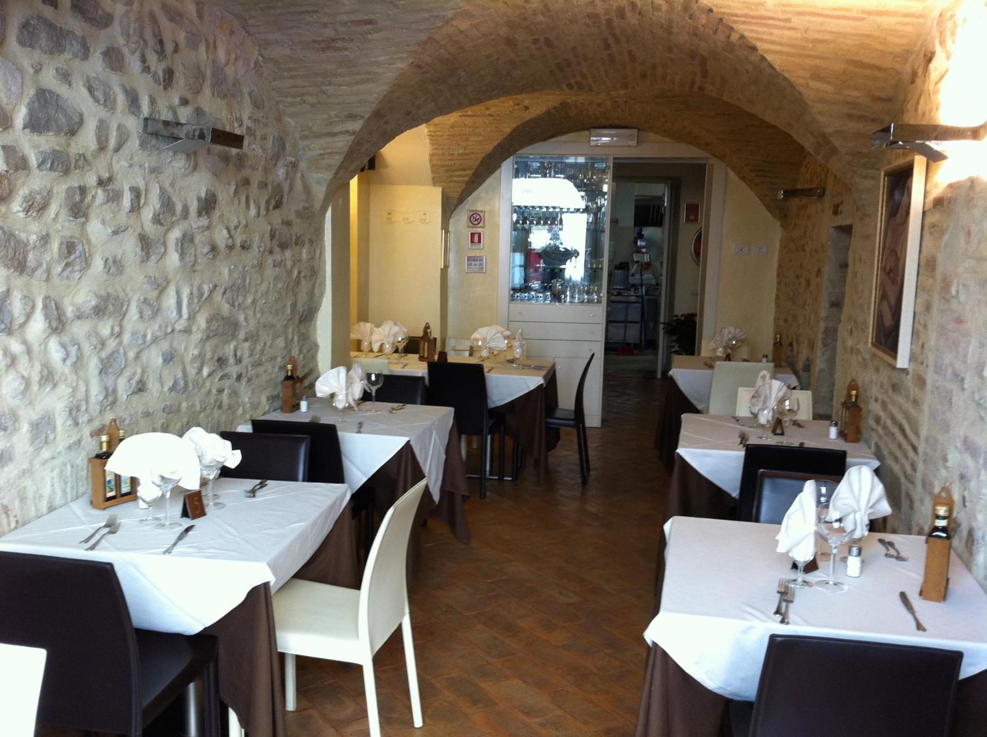 Oro Rosso Hotel Ristorante Montefalco Ngoại thất bức ảnh
